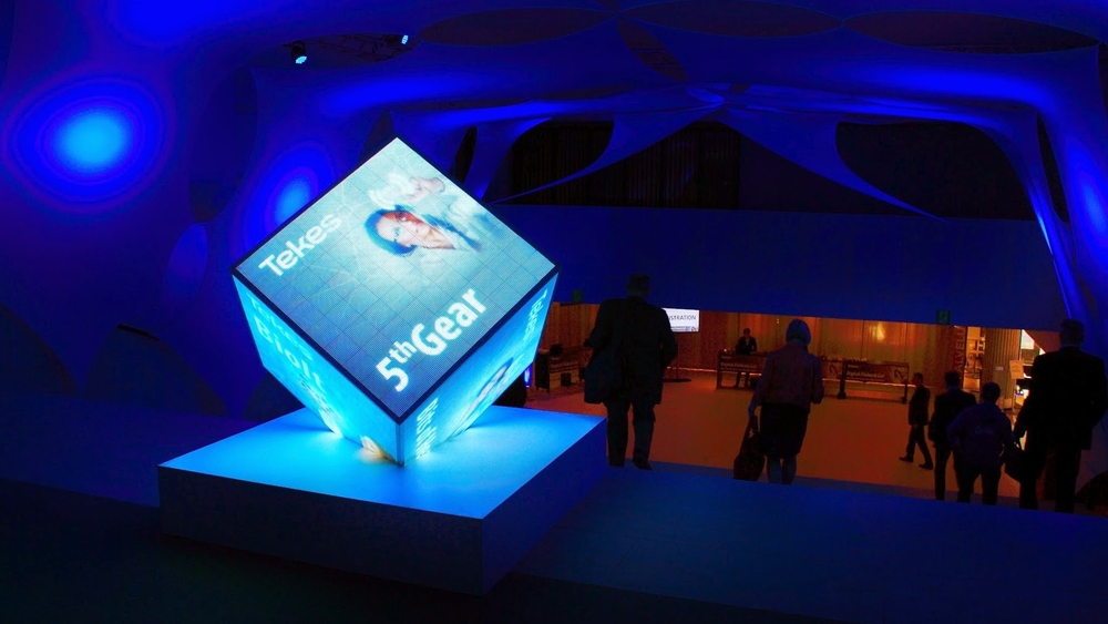 high precision led cube display.JPG