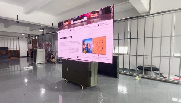 升降折疊LED一體機,升降折疊LED屏,LED一體機廠家